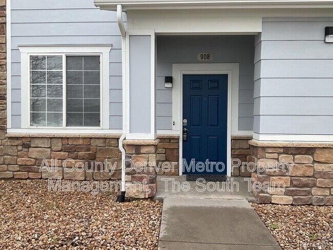 5255 Memphis St, Unit 908 in Denver, CO - Building Photo - Building Photo