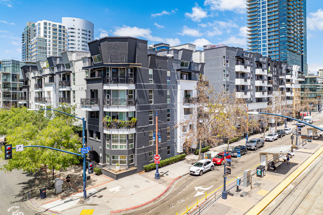 Park Boulevard West in San Diego, CA - Foto de edificio