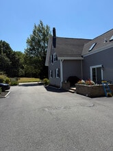 38 Elm St in Easton, MA - Building Photo - Building Photo