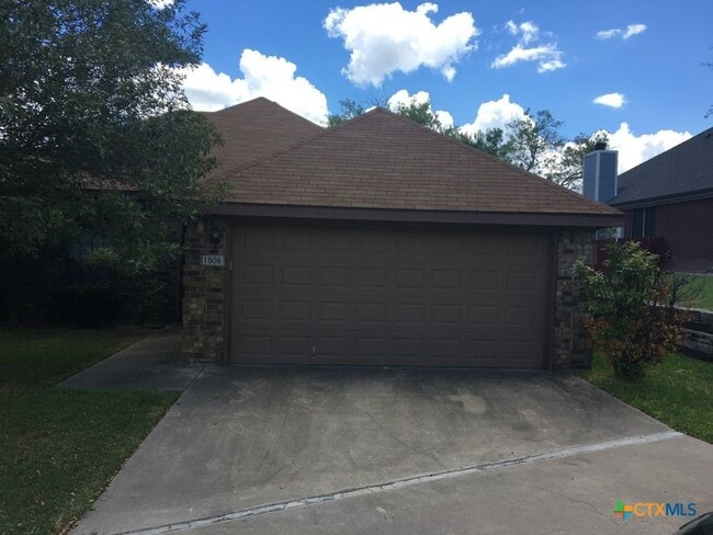 property at 1508 Chardonnay Dr