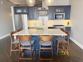 500 S Clinton St, Unit 725 in Chicago, IL - Building Photo