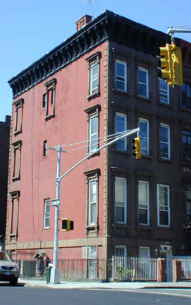 40 E 126th St in New York, NY - Foto de edificio