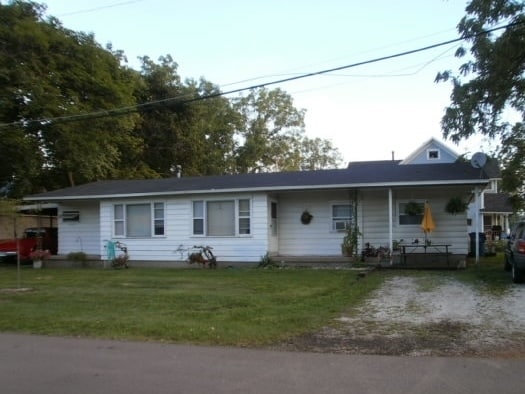 215 Wayland St in Vicksburg, MI - Building Photo - Building Photo