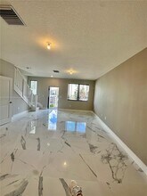 8348 NW 43rd St in Doral, FL - Building Photo - Building Photo
