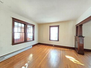 23 Lowe St in Quincy, MA - Building Photo - Building Photo