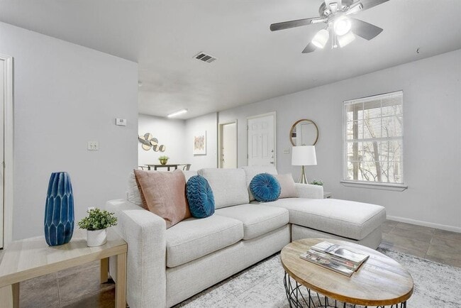6209 Langham St in Austin, TX - Building Photo - Building Photo