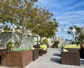 818 Van Ness Ave, Unit 804 in San Francisco, CA - Building Photo - Building Photo