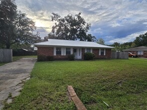 408 S Orange Edwards Blvd in Kingsland, GA - Building Photo - Building Photo