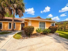 1977 46th St SW in Naples, FL - Building Photo