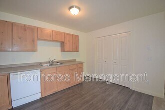 807 W Villard St in Bozeman, MT - Foto de edificio - Building Photo