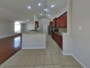 347 Foster Ln in Jarrell, TX - Building Photo - Building Photo