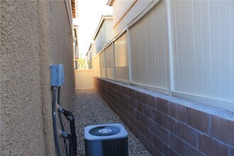 1133 Claire Rose Ave in Las Vegas, NV - Building Photo - Building Photo