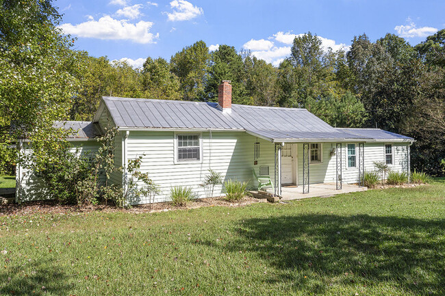 1212 Cra-Mer Ln in Chapel Hill, NC - Building Photo - Building Photo