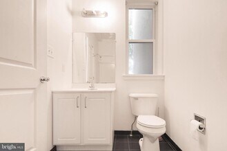1740 N Sydenham St in Philadelphia, PA - Building Photo - Building Photo