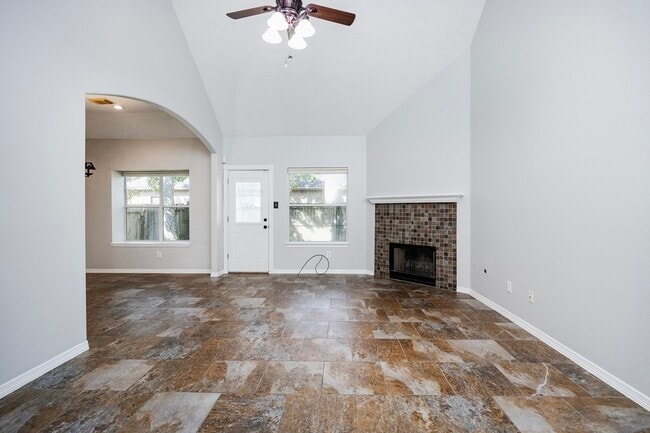 19423 Arbor Pines Ln