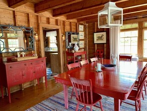66 Hulbert Ave in Nantucket, MA - Building Photo - Building Photo
