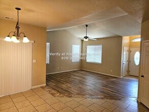 2482 Wolcott Ave in Grand Junction, CO - Foto de edificio - Building Photo