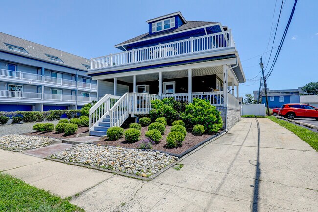 property at 606 Beach Ave