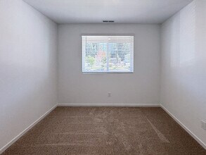 25263 Todd Way in Veneta, OR - Building Photo - Building Photo