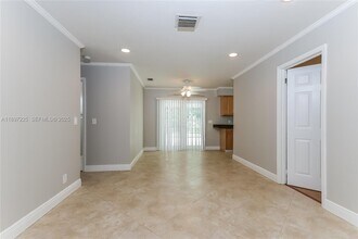 3626 Everglades Rd in Palm Beach Gardens, FL - Foto de edificio - Building Photo