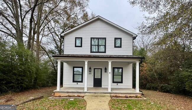 property at 200 Banks St