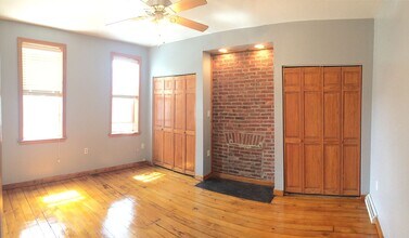 5227 Carnegie St in Pittsburgh, PA - Building Photo - Building Photo