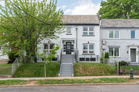 1328 Bryant St NE in Washington, DC - Foto de edificio - Building Photo