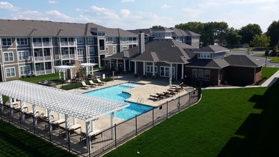 Burkart Crossing Apartments in Seymour, IN - Building Photo - Building Photo