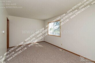 4112 Harris St in Ames, IA - Building Photo - Building Photo