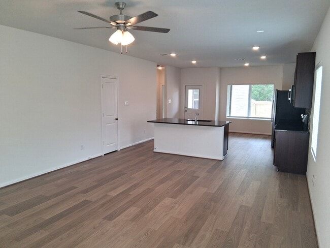 253 Villars Dr in Salado, TX - Building Photo - Building Photo
