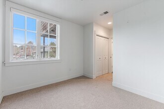 474-476 2nd St in Lake Oswego, OR - Building Photo - Building Photo