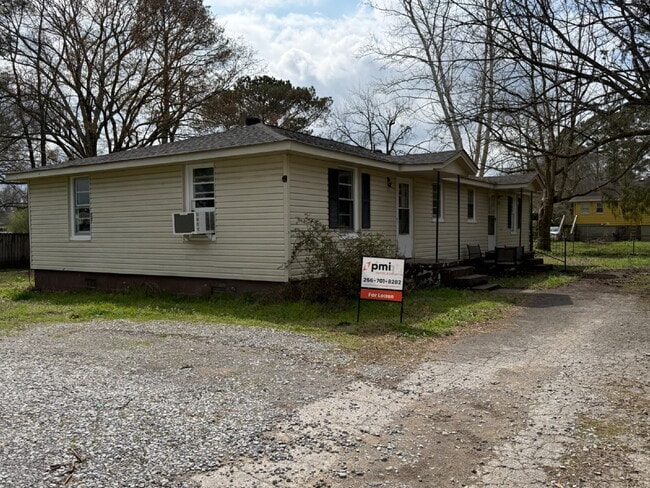 property at 118 Brockway Ave