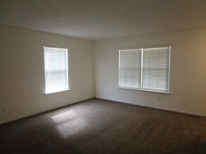 2409-2411 Northampton Dr-Unit -2411 Northampton Dr. in Columbia, MO - Building Photo - Building Photo