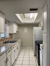 2512 Lemon Tree Ln in Orlando, FL - Building Photo - Building Photo