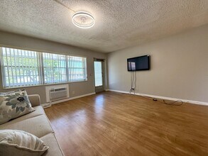 141 Northampton G in West Palm Beach, FL - Building Photo - Building Photo