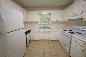 6127 Vinnie Dr in Valdosta, GA - Building Photo - Building Photo