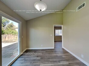 1122 Whipporwill Way in Suisun City, CA - Building Photo - Building Photo