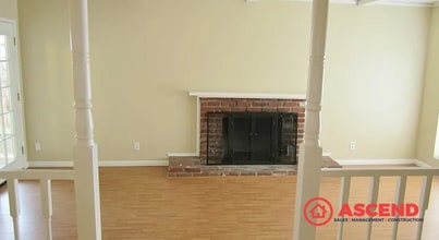 1605 Esther Dr in Bakersfield, CA - Building Photo - Building Photo