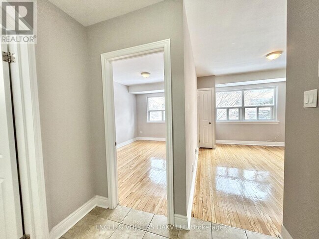 90 Twenty Fifth St in Toronto, ON - Building Photo - Building Photo