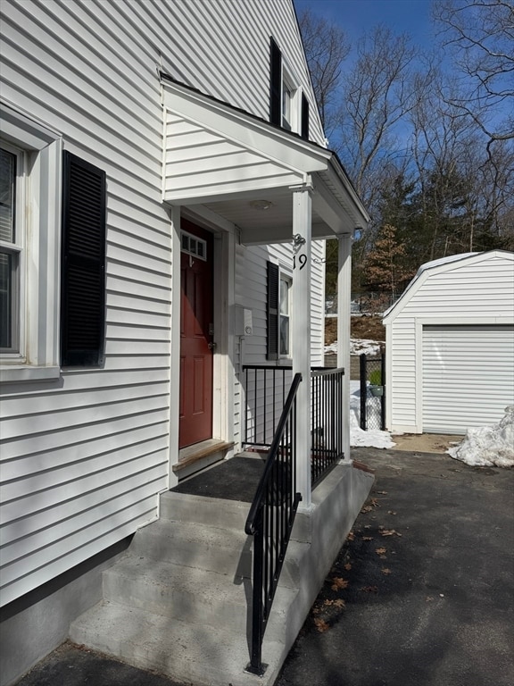 19 Haringa Ave in Northbridge, MA - Building Photo - Building Photo