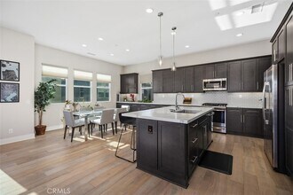 227 Follyhatch in Irvine, CA - Building Photo - Building Photo