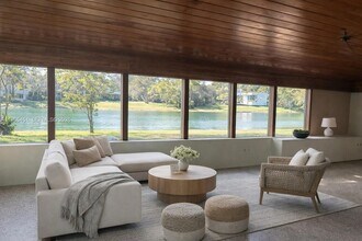 11820 SW 69th Ct in Miami, FL - Building Photo - Building Photo