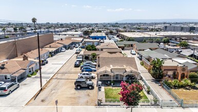 1418-1420 W 132nd St in Gardena, CA - Building Photo - Primary Photo