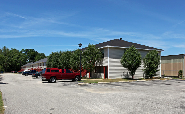 Satsuma Apartments in Satsuma, AL - Foto de edificio - Building Photo