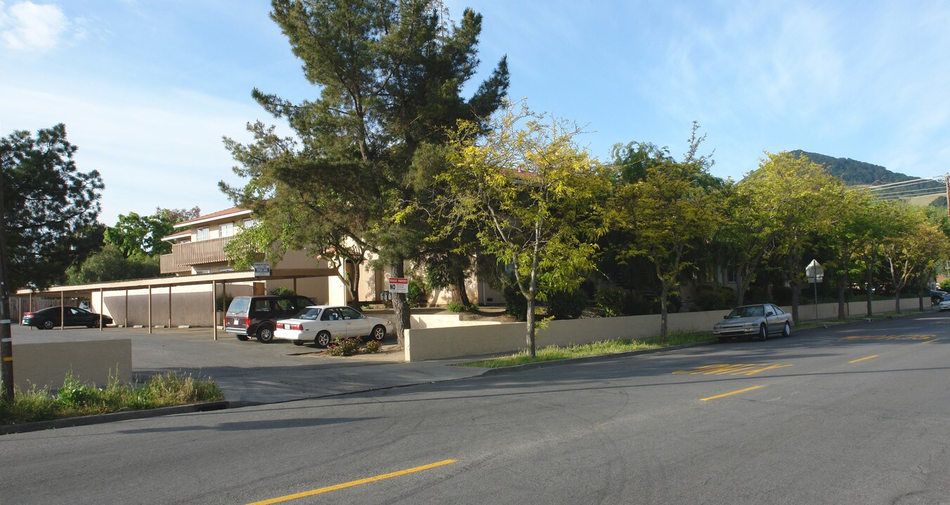 The Crossings At Morgan Hill in Morgan Hill, CA - Building Photo