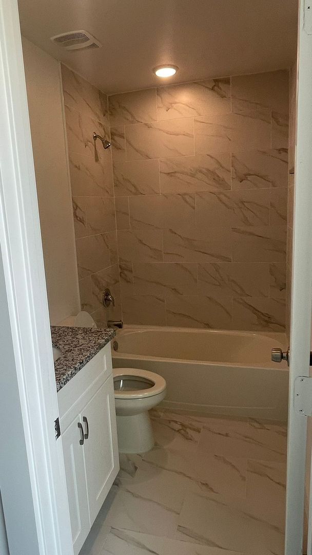 property at 9529 Everglade Dr