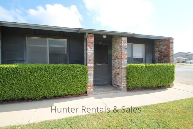 property at 1129 Wales Dr