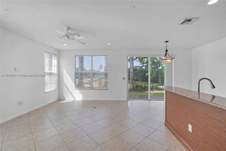 5221 SW 78th Terrace in Davie, FL - Building Photo - Building Photo