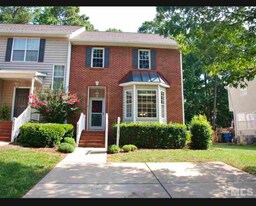 5650 Picnic Rock Ln in Raleigh, NC - Building Photo