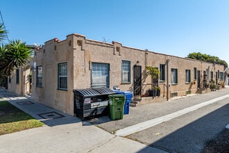 4016 S. Pacific Ave. in San Pedro, CA - Building Photo - Building Photo
